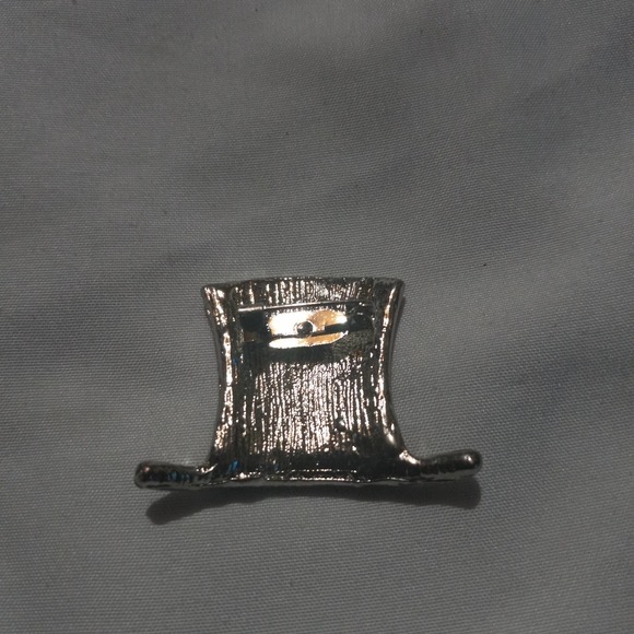 Princess Accessories American Cap pin with small rhinestones - Picture 3 of 5